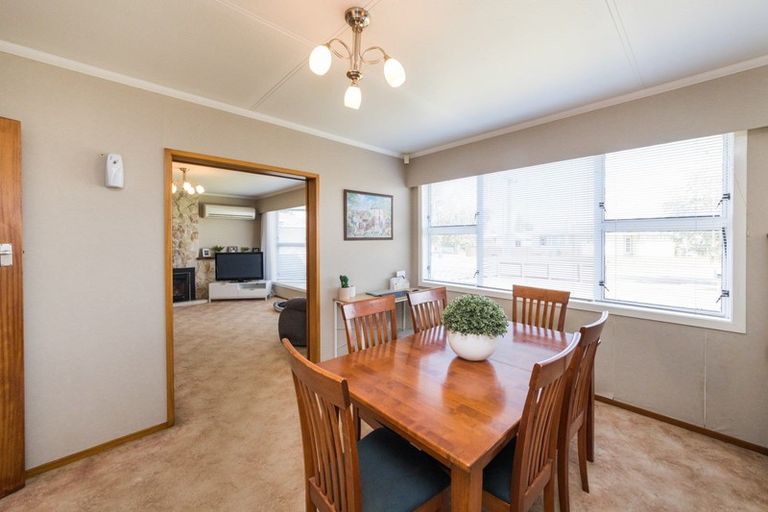 Photo of property in 17 Tararua Terrace, Cloverlea, Palmerston North, 4412