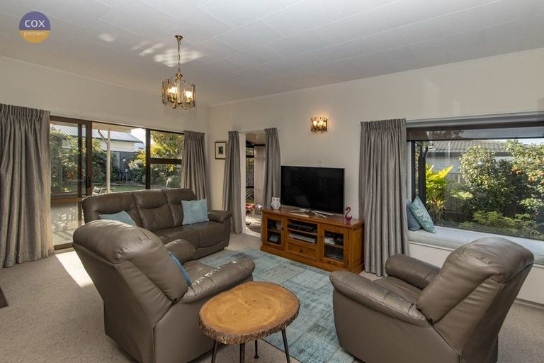 Photo of property in 34 Townshend Crescent, Greenmeadows, Napier, 4112