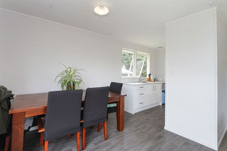 Photo of property in 11 Litchfield Place, Clarks Beach, 2122