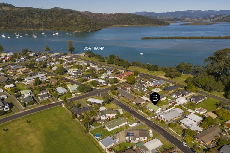 Photo of property in 68 Catherine Crescent, Whitianga, 3510