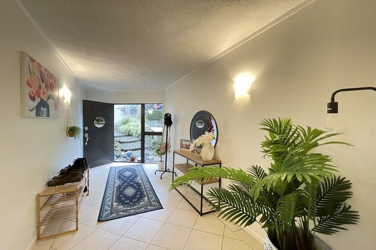 Photo of property in 947 East Coast Road, Torbay, Auckland, 0630