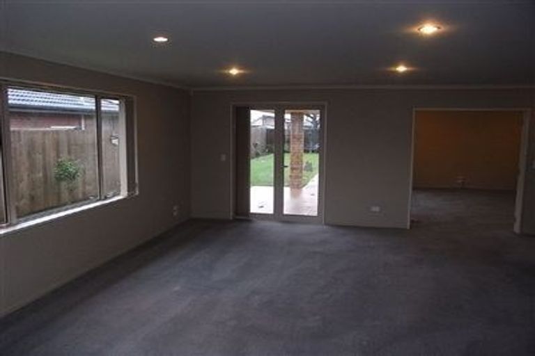 Photo of property in 10 Cunneen Place, Aidanfield, Christchurch, 8025