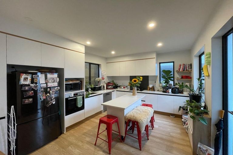 Photo of property in 7/4 Edgerton Road, Te Atatu Peninsula, Auckland, 0610