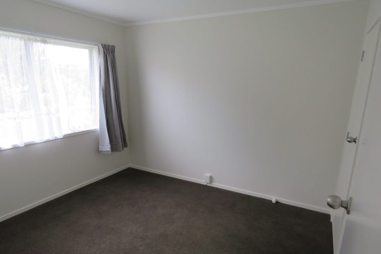 Photo of property in 2/95b Captain Scott Road, Glen Eden, Auckland, 0602