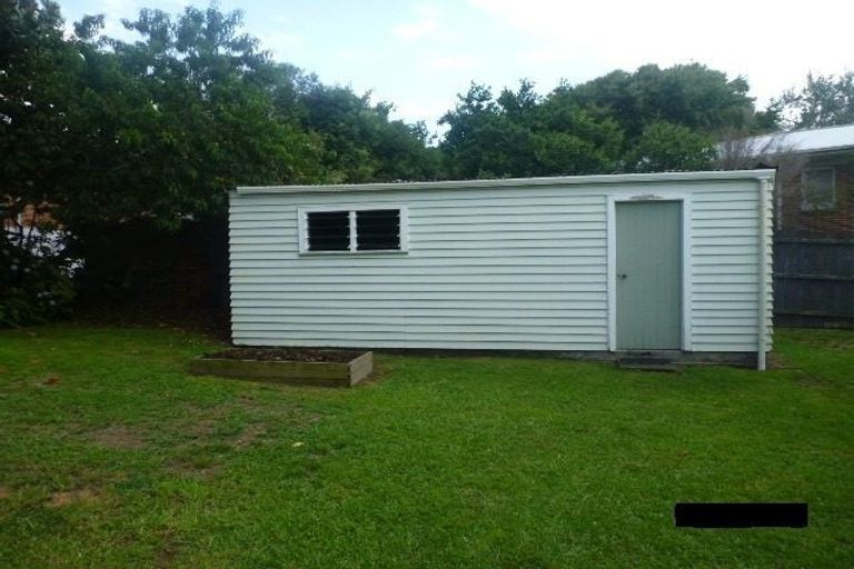 Photo of property in 3 Royston Street, Rosehill, Papakura, 2113