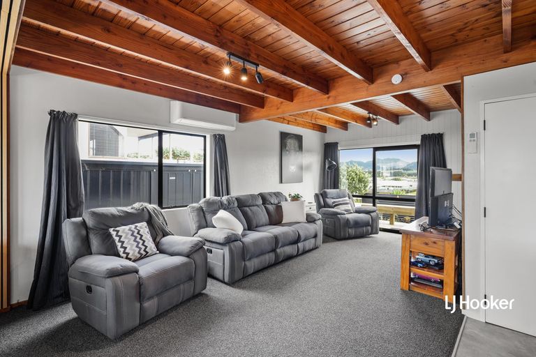 Photo of property in 19 Hanlen Avenue, Waihi Beach, 3611