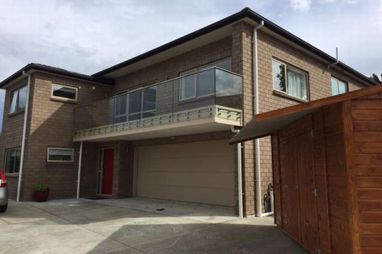 Photo of property in 514a Glenfield Road, Bayview, Auckland, 0629