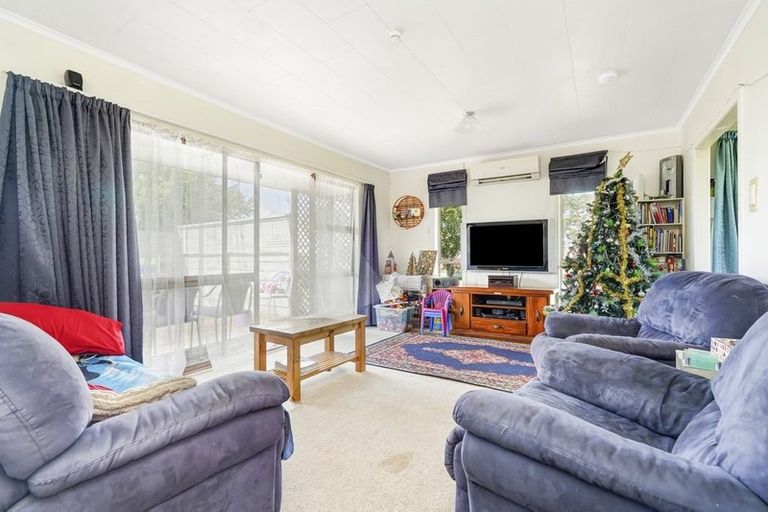 Photo of property in 51 Rhonda Avenue, Deanwell, Hamilton, 3206