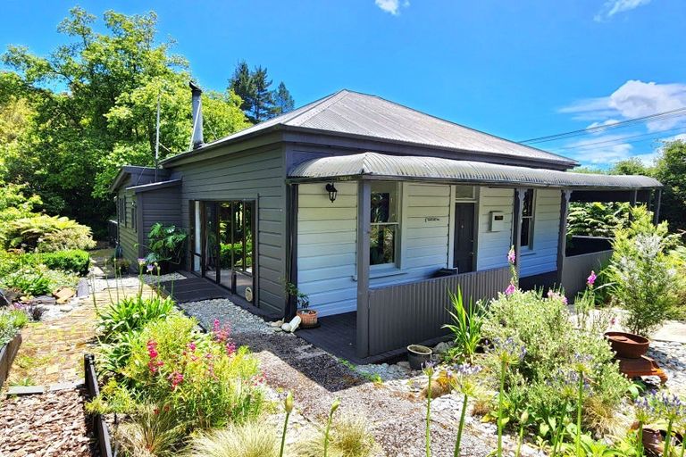 Photo of property in 28 Ross Street, Dunollie, Runanga, 7803