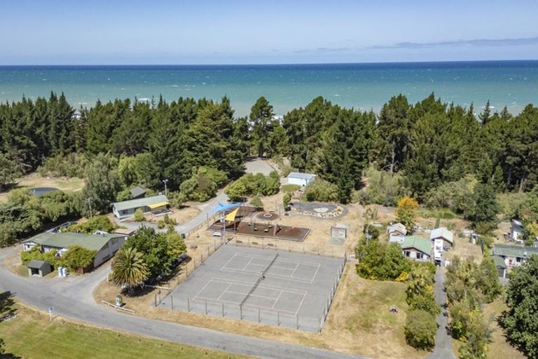 Photo of property in 5 Penfold Square, Leithfield, 7481