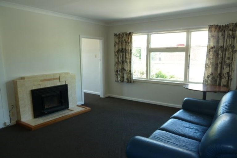 Photo of property in 41 Acacia Avenue, Upper Riccarton, Christchurch, 8041