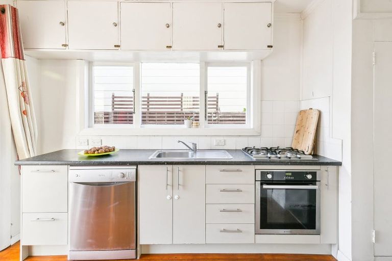 Photo of property in 20 Yule Street, Kilbirnie, Wellington, 6022