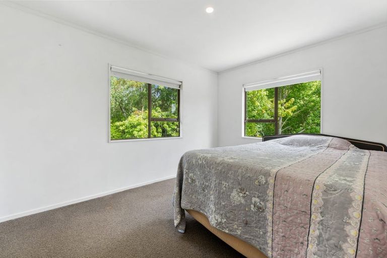 Photo of property in 43 Ohiwa Road, Papakura, 2582