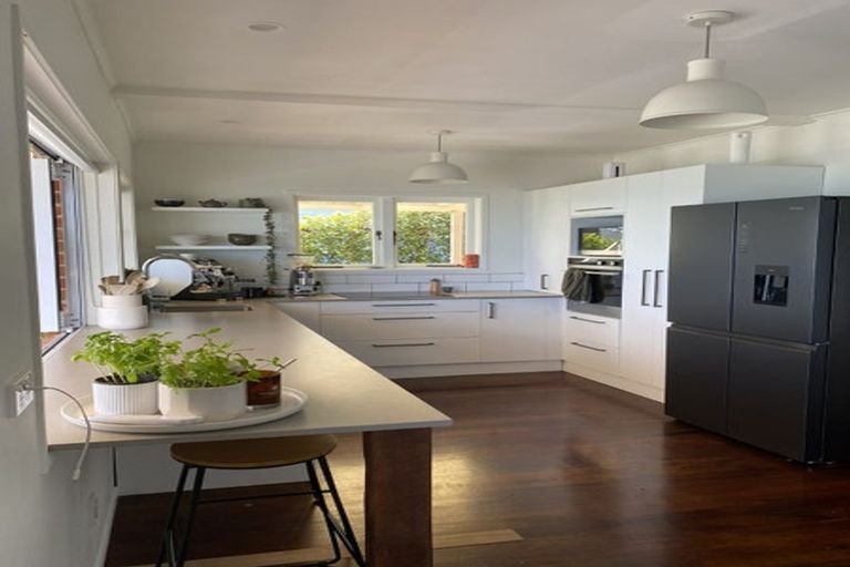 Photo of property in 10 Tizard Road, Birkenhead, Auckland, 0626