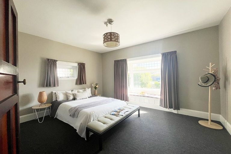 Photo of property in 6 Nortons Road, Avonhead, Christchurch, 8042