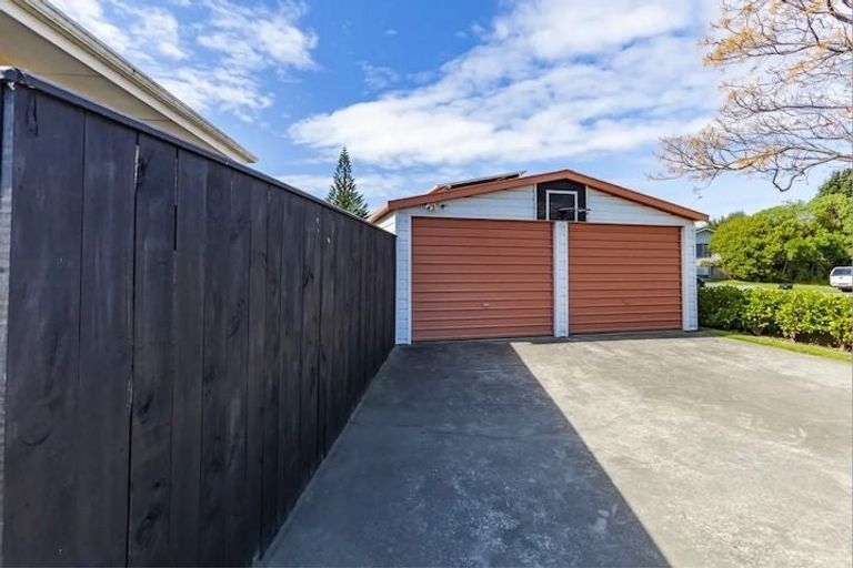 Photo of property in 17 Harris Street, Greenmeadows, Napier, 4112