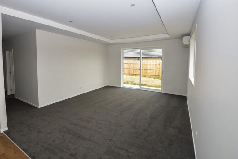 Photo of property in 14 Kakariki Crescent, Carterton, 5713