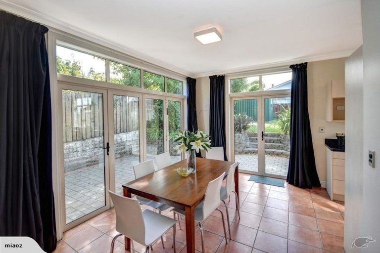 Photo of property in 9 Cochrane Street, Mornington, Dunedin, 9011