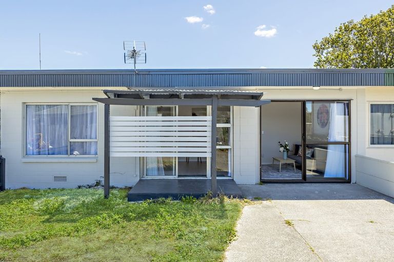 Photo of property in 6/9 Vine Street, Mangere East, Auckland, 2024