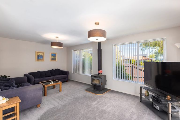 Photo of property in 10 Fenmere Place, Burwood, Christchurch, 8083