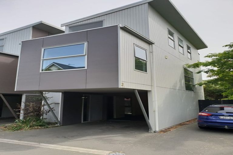 Photo of property in 1/3 Grove Road, Addington, Christchurch, 8024