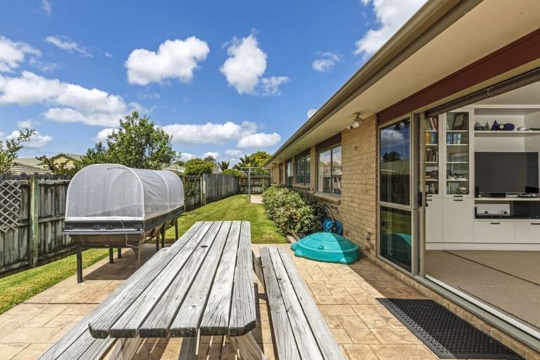 Photo of property in 8 Adelphi Place, Albany, Auckland, 0632