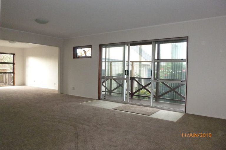Photo of property in 1/1 Eastwood Rise, Browns Bay, Auckland, 0630