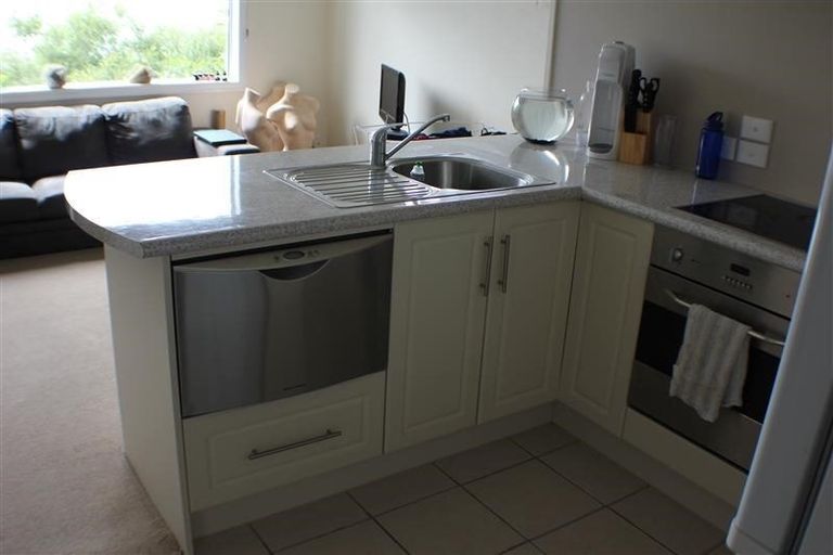 Photo of property in 2/89 Barnard Street, Wadestown, Wellington, 6012