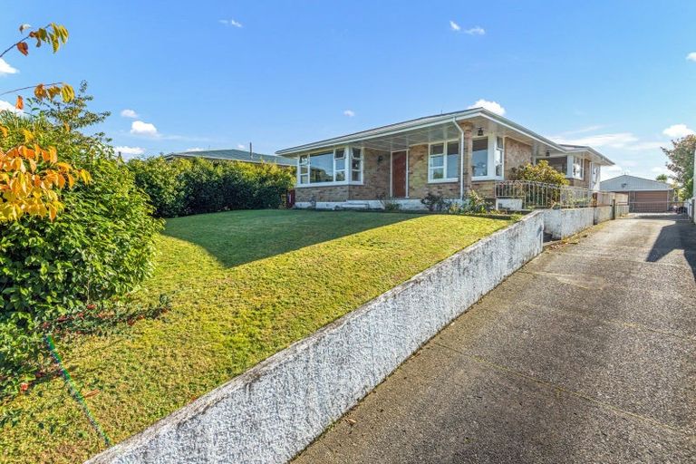 Photo of property in 40 Read Street, Levin, 5510