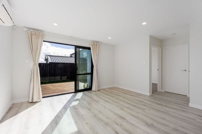 Photo of property in 8 Alexander French Close, Silverdale, 0932
