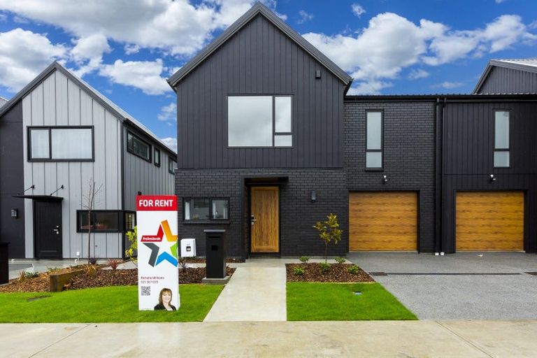 Photo of property in 9 Betty Boyes Street, Wallaceville, Upper Hutt, 5018