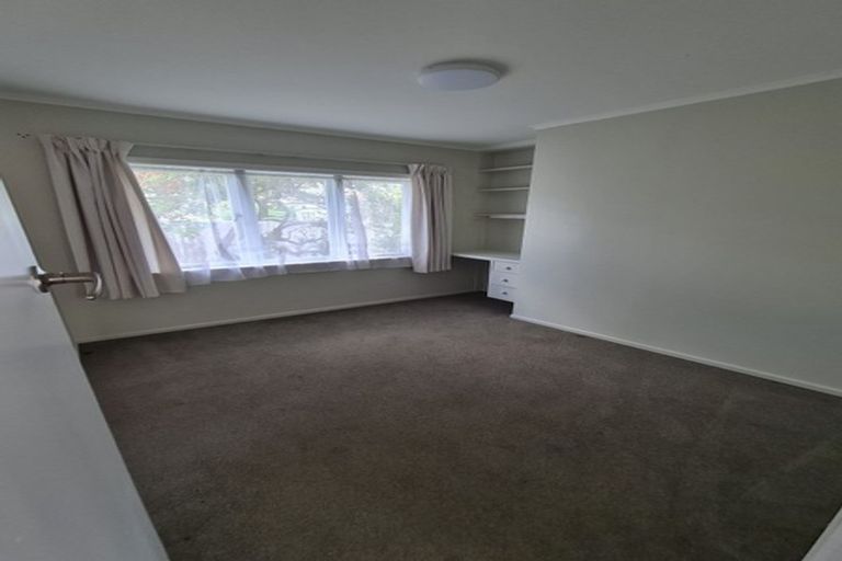 Photo of property in 43 Shirley Avenue, Papakura, 2110
