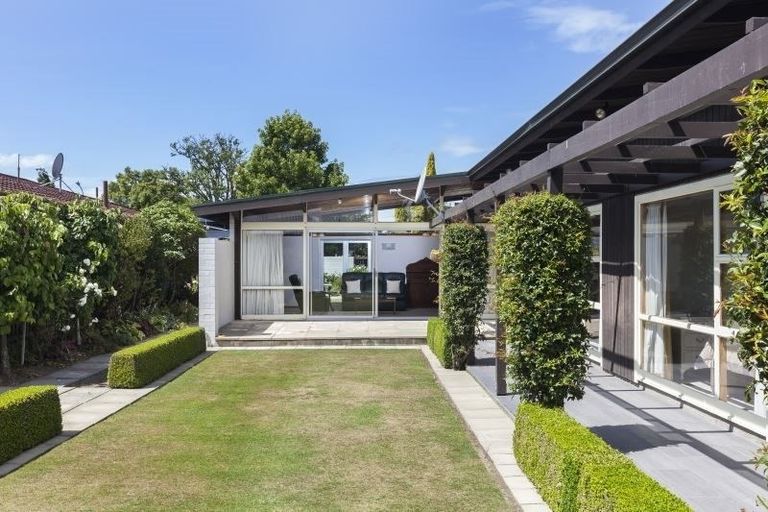 Photo of property in 4 Saint Winifreds Place, Bryndwr, Christchurch, 8052