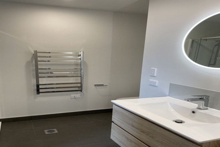 Photo of property in 5 Panoni Lane, Howick, Auckland, 2014