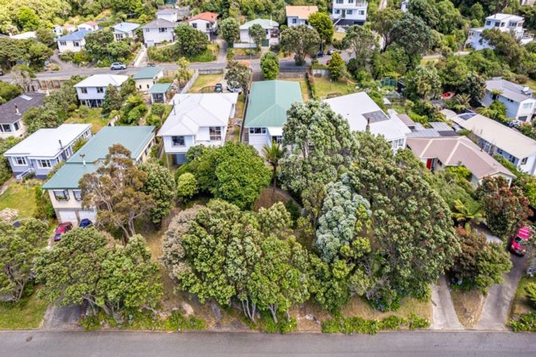 Photo of property in 50 Rawhiti Road, Pukerua Bay, 5026
