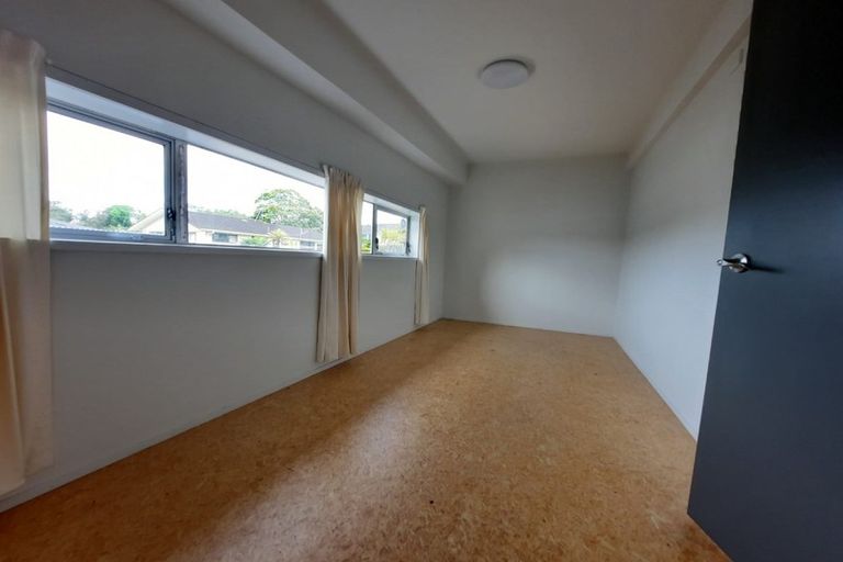 Photo of property in 84 Weldene Avenue, Glenfield, Auckland, 0629