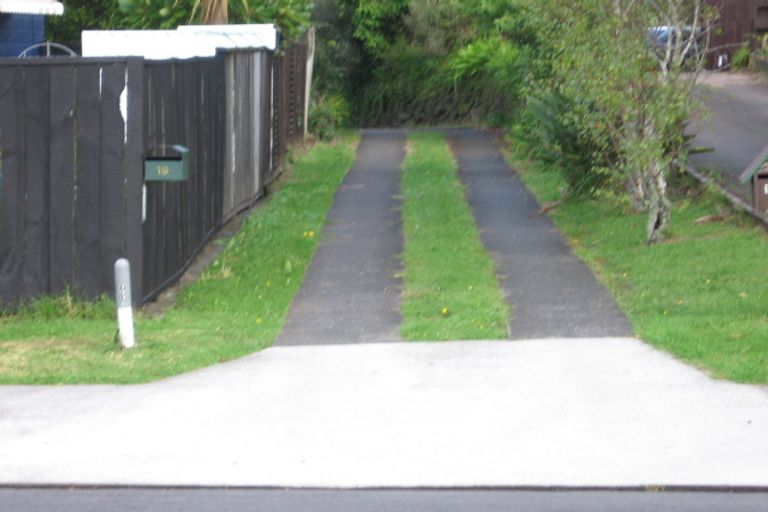 Photo of property in 19 Meadway, Sunnyhills, Auckland, 2010