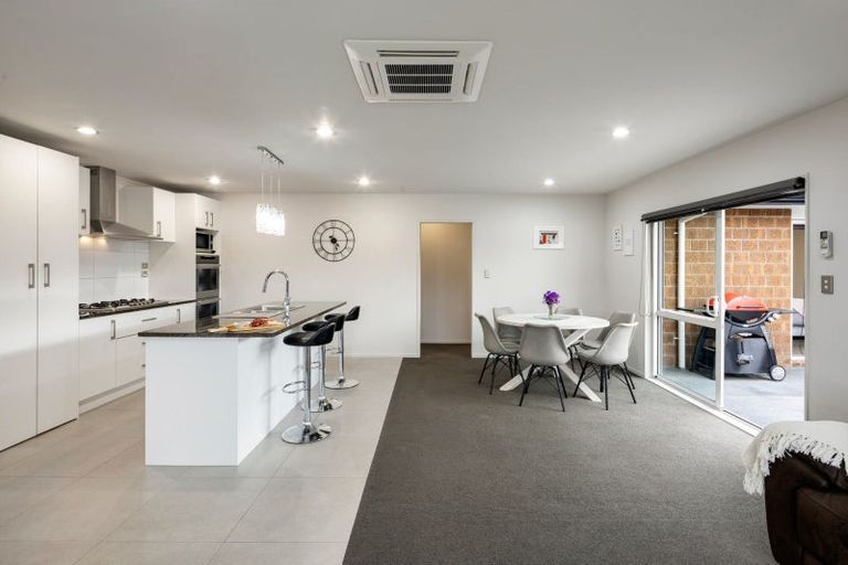 Photo of property in 87 Mataroa Crescent, Flagstaff, Hamilton, 3210