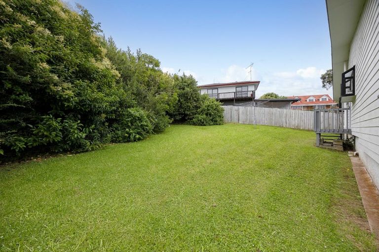 Photo of property in 12 Clearview Heights, Ranui, Auckland, 0612