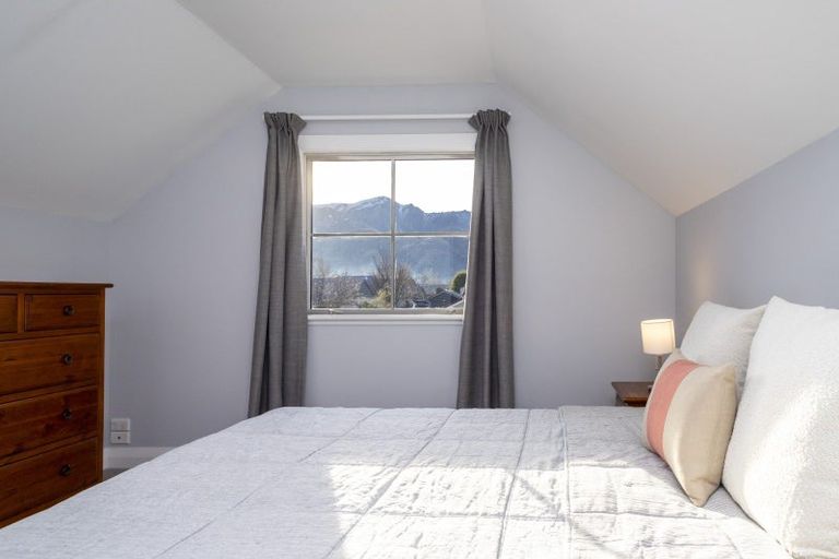 Photo of property in 107 Devon Street, Arrowtown, 9302