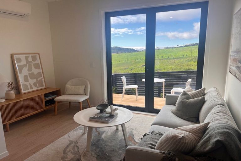 Photo of property in 10/23 Makomako Drive, Orewa, 0931