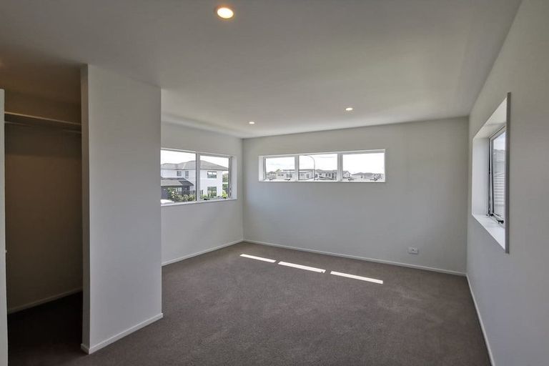 Photo of property in 33 Lusitano Drive, Karaka, Papakura, 2113