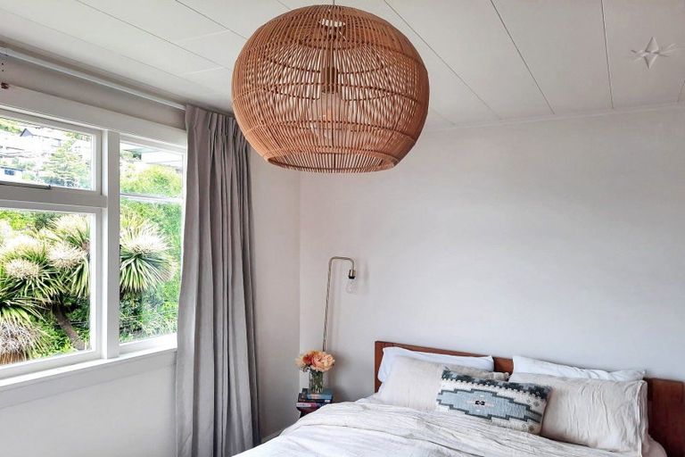 Photo of property in 36 Aratoro Place, Mount Pleasant, Christchurch, 8081