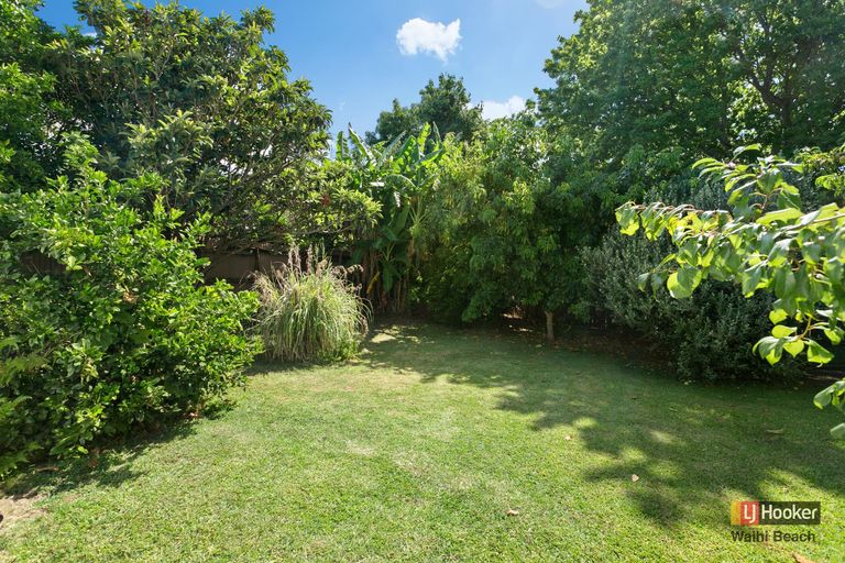 Photo of property in 56 Roretana Drive, Athenree, Katikati, 3177