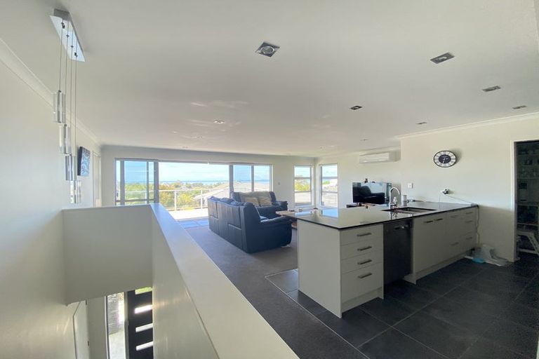 Photo of property in 3a Tudor Place, Mairangi Bay, Auckland, 0630
