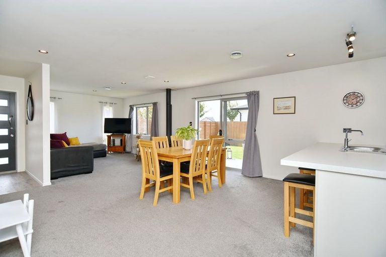 Photo of property in 3 Catchpole Place, Woodend, 7610