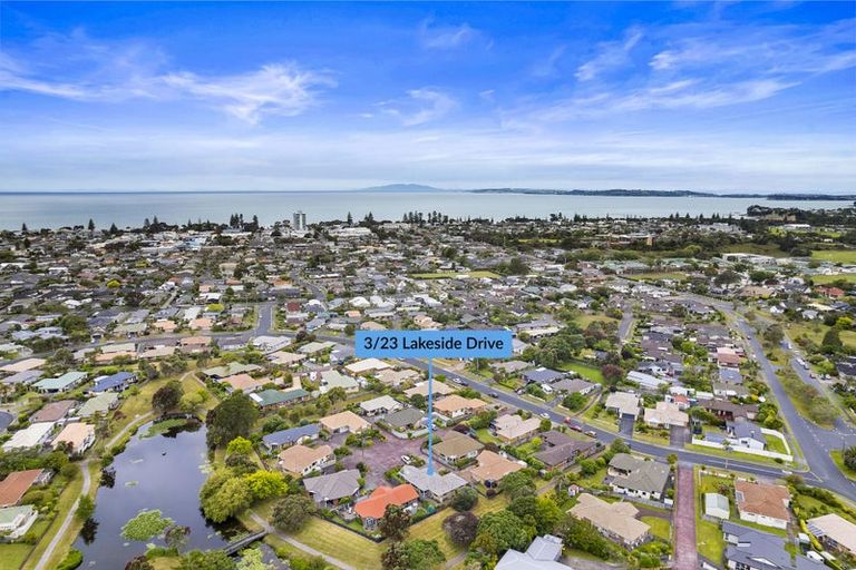 Photo of property in 3/23 Lakeside Drive, Orewa, 0931