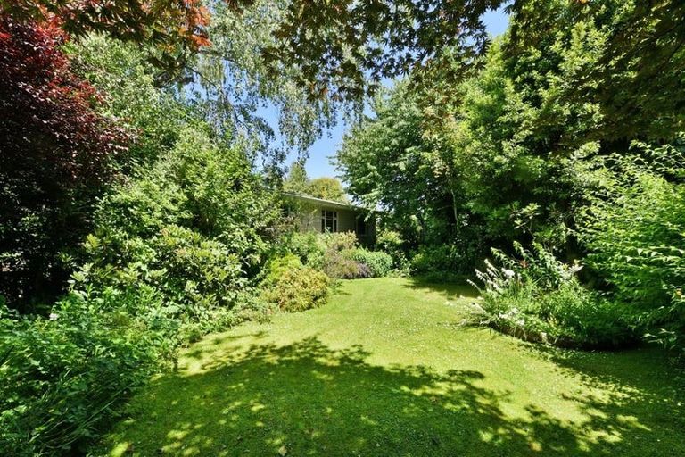 Photo of property in 250 Halswell Road, Halswell, Christchurch, 8025