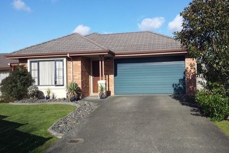 Photo of property in 16 Millstone Lane, Henderson, Auckland, 0612