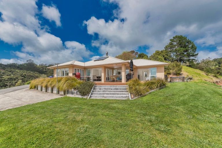 Photo of property in 66 Manuka Grove, Helensville, 0875